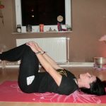 Päckenhaltung - Apanasana dynamisch